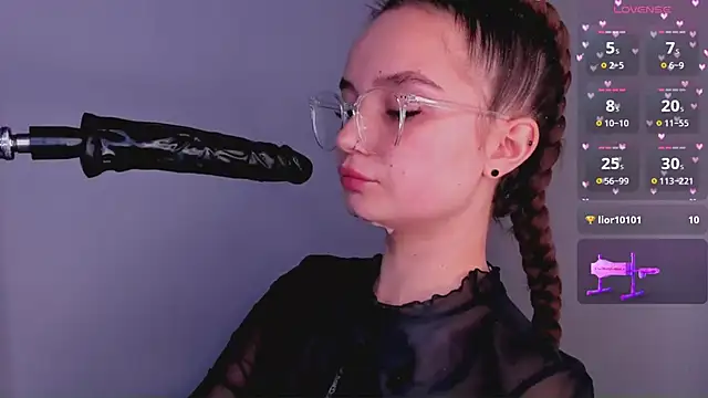 bitchpeace  online show from 02-17-25, 04:15