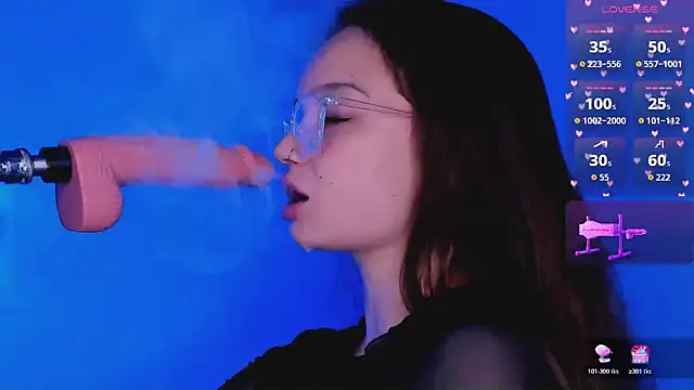 bitchpeace  online show from 11-08-25, 04:18