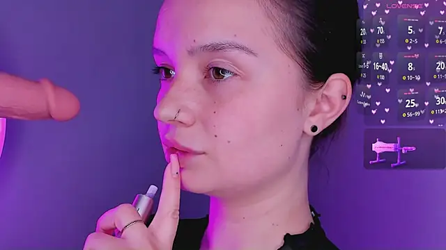 bitchpeace  online show from 04-08-26, 11:16