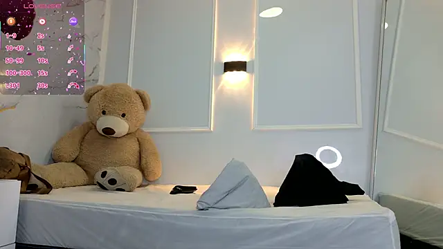 zorravioletta1 online show from 03-22-26, 11:57