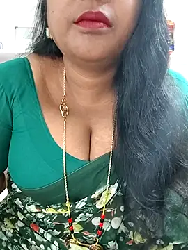 Snapshot of Swapna_143 chatting on 10-22-25, 02:56 Swapna 143 online show from 10-22-25, 02:56