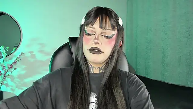 LilithMadness online show from 09-26-25, 04:27