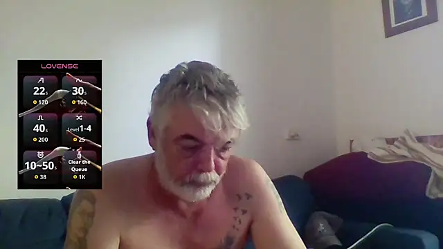 Snapshot of Skoona73 chatting on 04-13-26, 01:44 Skoona73 online show from 04-13-26, 01:44