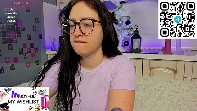 Snapshot of Kruela_Eva chatting on 01-27-25, 11:43 Kruela Eva online show from 01-27-25, 11:43