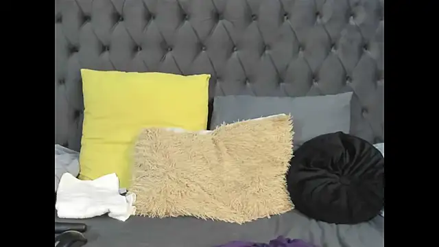 DIRTYTALKINQUEEN online show from 09-19-25, 08:09