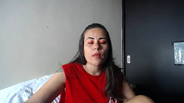 KAROLCANDY online show from 04-25-26, 09:23