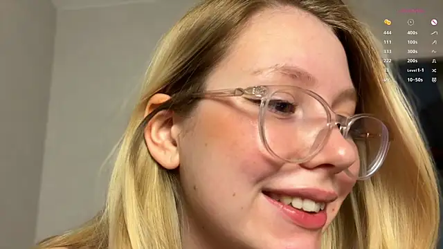 HoneyAudrey online show from 01-18-25, 02:47