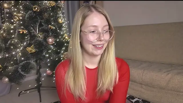 HoneyAudrey online show from 12-21-25, 12:51