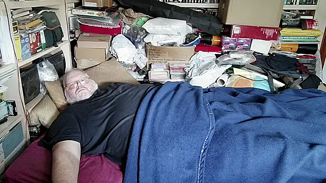 hadeszeuss2 online show from 03-19-25, 02:46