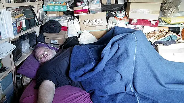 hadeszeuss2 online show from 11-30-25, 02:43