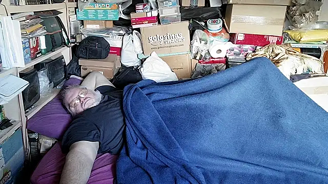 hadeszeuss2 online show from 12-02-25, 08:52