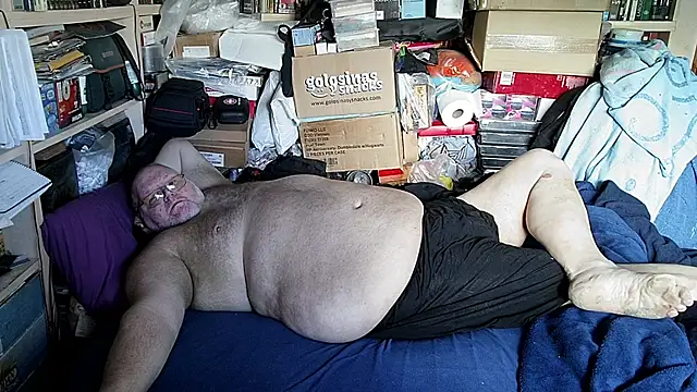 hadeszeuss2 online show from 02-19-26, 02:46