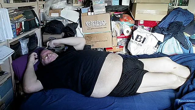 hadeszeuss2 online show from 02-23-26, 02:47