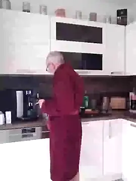 heitzer1072 online show from 01-03-25, 08:54