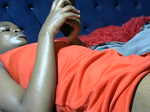 Creamy dolly online show from 03-05-26, 09:33