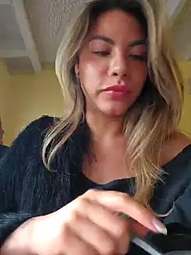 Karen San Miguel online show from 10-25-25, 06:46