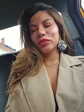 Karen San Miguel online show from 02-13-26, 02:46