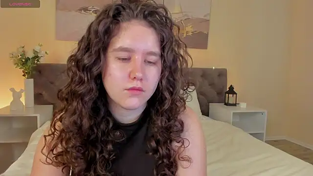 Ariella Sol online show from 06-20-26, 01:09