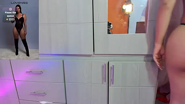 Anahi Cruz7 online show from 09-15-25, 11:32