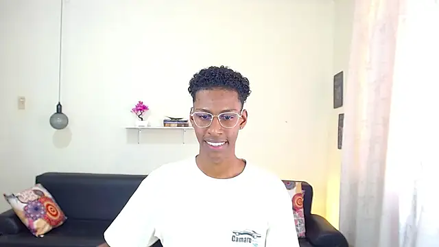Snapshot of maiki18_ chatting on 01-30-25, 07:48 maiki18 online show from 01-30-25, 07:48