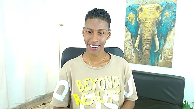 maiki18  online show from 11-15-25, 02:02