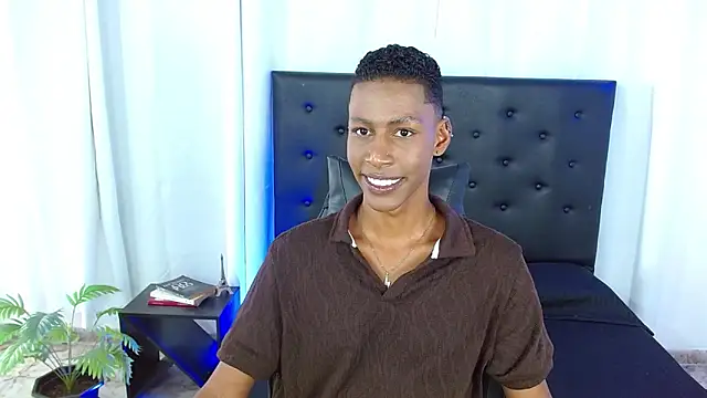 maiki18  online show from 03-06-26, 08:49