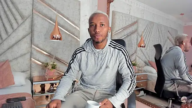 JamesParck online show from 02-04-25, 12:22