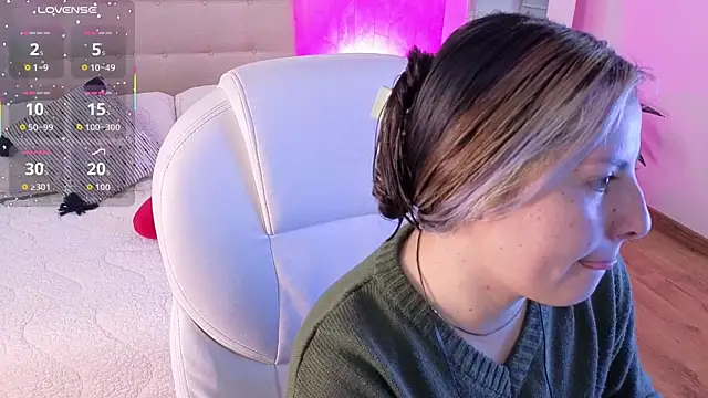 brandy sweet  online show from 09-11-25, 12:27