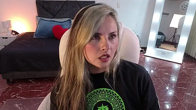 brandy sweet  online show from 01-16-26, 03:54