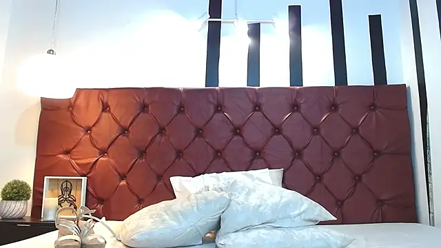 MariaJoseWalker online show from 12-12-24, 08:10