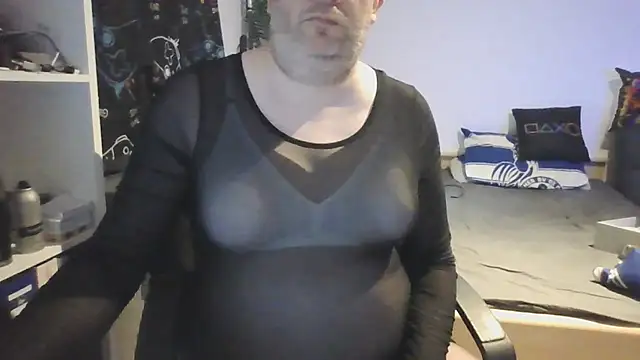 Snapshot of ShyBoy1982 chatting on 05-24-26, 10:26 ShyBoy1982 online show from 05-24-26, 10:26