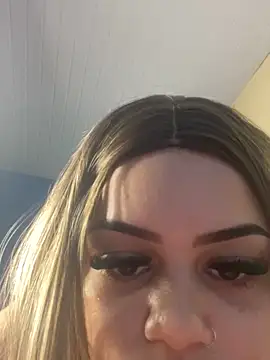 Snapshot of Lolacavalona chatting on 12-08-24, 06:06 Lolacavalona online show from 12-08-24, 06:06