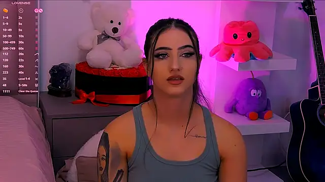 Snapshot of LaylaBrown chatting on 09-21-25, 08:43 LaylaBrown online show from 09-21-25, 08:43