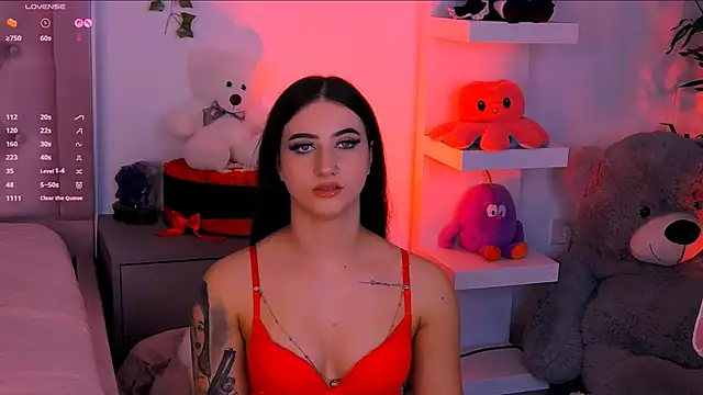 Snapshot of LaylaBrown chatting on 10-12-25, 06:29 LaylaBrown online show from 10-12-25, 06:29