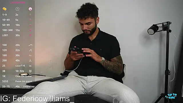 Derek w online show from 01-18-25, 11:00