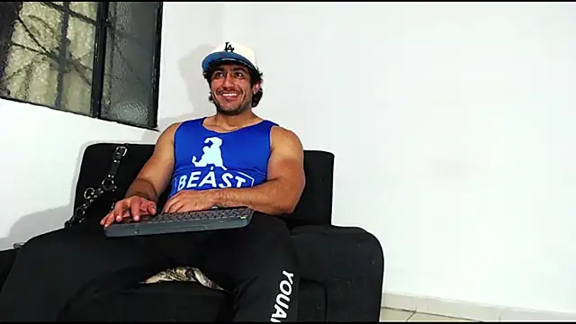 willian m777 online show from 02-08-25, 04:03