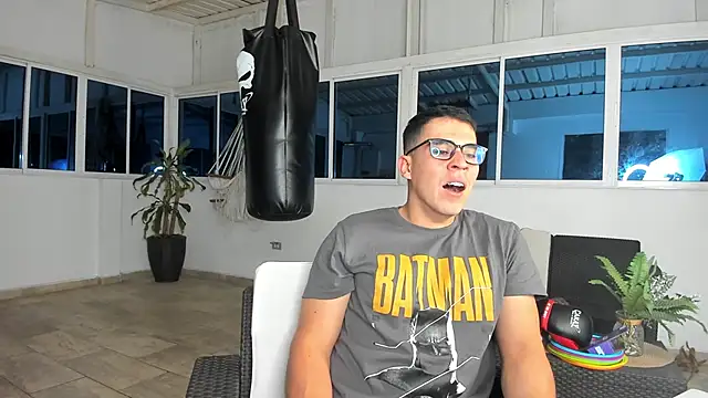 owengray2n online show from 12-03-24, 02:14