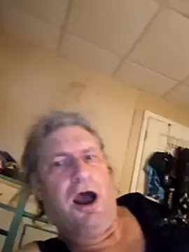 Snapshot of Takemeouttothedungen chatting on 05-19-26, 02:07 Takemeouttothedungen online show from 05-19-26, 02:07