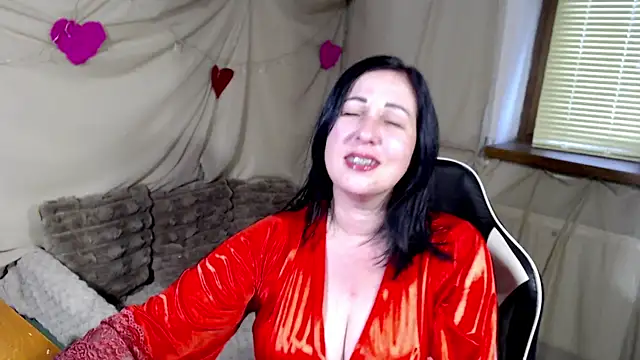 JillStevens online show from 06-19-26, 05:06