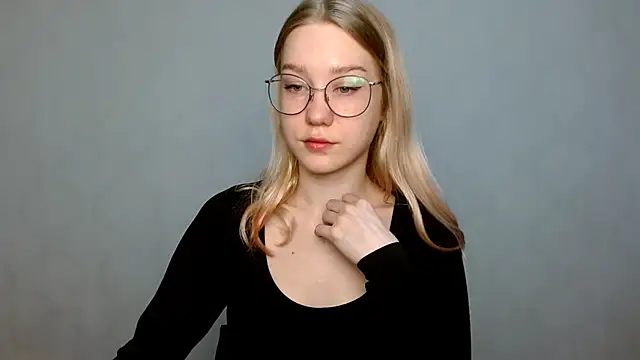 Snapshot of cindi_hot chatting on 02-20-25, 08:06 cindi hot online show from 02-20-25, 08:06