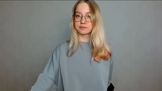 Snapshot of cindi_hot chatting on 03-05-25, 11:28 cindi hot online show from 03-05-25, 11:28