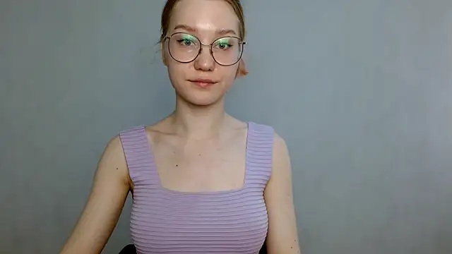 Snapshot of cindi_hot chatting on 03-07-25, 11:40 cindi hot online show from 03-07-25, 11:40