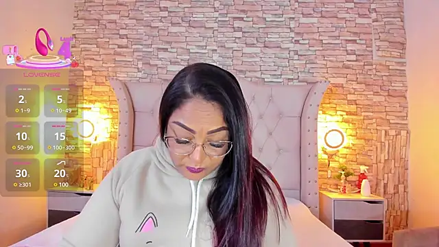 Gina Myers online show from 03-17-25, 12:35