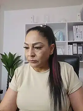 Gina Myers online show from 05-17-26, 03:37