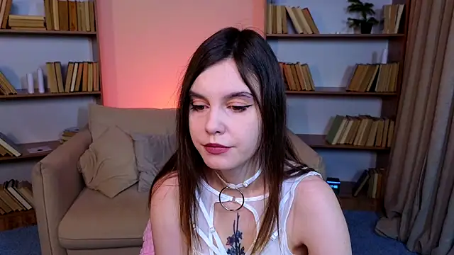 Snapshot of SusieMorris chatting on 01-25-25, 01:54 SusieMorris online show from 01-25-25, 01:54