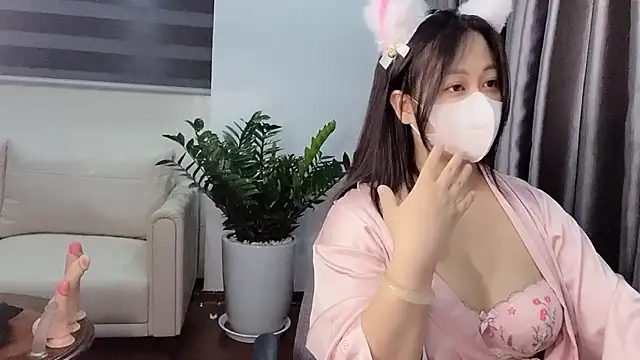 Snapshot of Bamboo_Swetie chatting on 06-19-26, 02:21 Bamboo Swetie online show from 06-19-26, 02:21