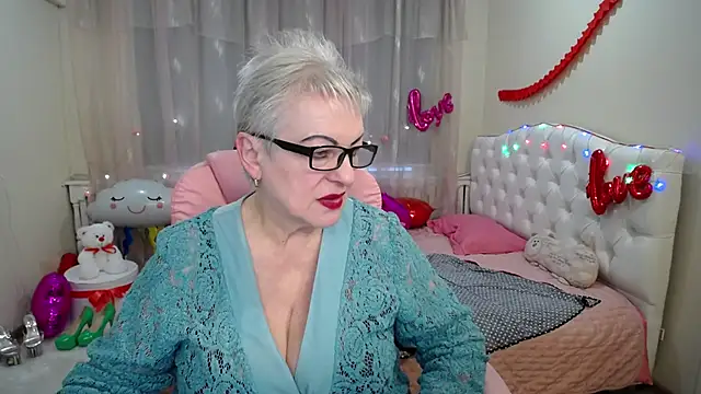 KayleSmoll online show from 02-21-25, 07:54