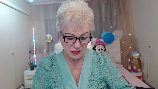 KayleSmoll online show from 09-28-25, 06:24