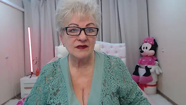 KayleSmoll online show from 05-01-26, 06:34