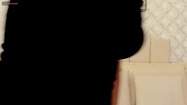 Snapshot of MarianaSanz chatting on 02-21-25, 07:43 MarianaSanz online show from 02-21-25, 07:43